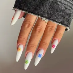 Zdobądź Białe Paznokcie Hybrydowe: Inspiracje i Wzorki na Twoje Idealne Manicure