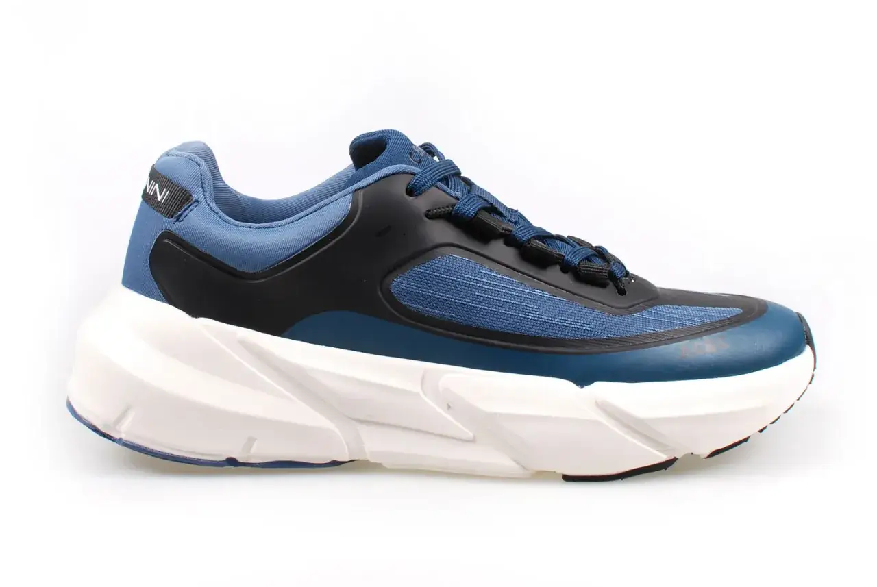 Zdjęcie Odkryj Sneakersy Baldinini: Kozaki, Sandały i Klapki dla Damskich - Wyprzedaż w Baldinini Buty Outlet